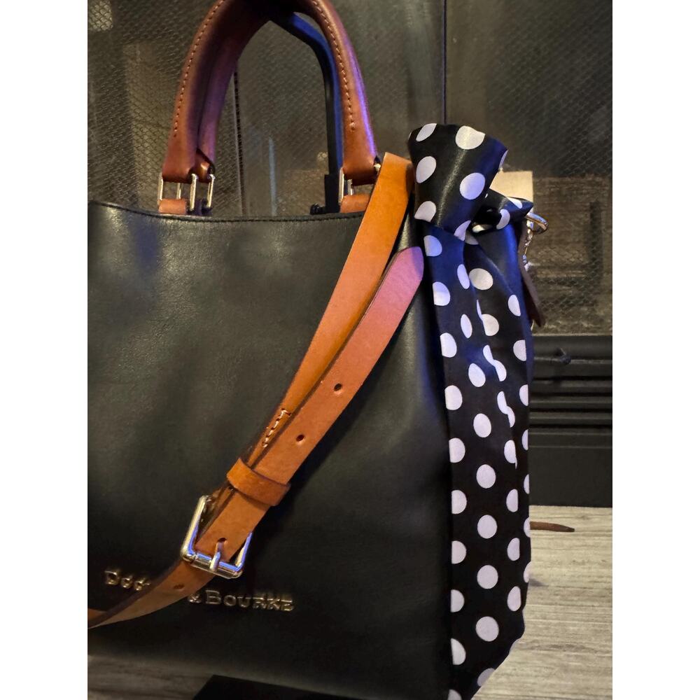 Dooney and Bourke black Florentine leather Barlow handbag purse bag - Picture 2 of 16